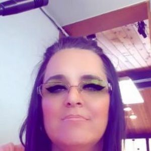 Meet your Posher, Angie